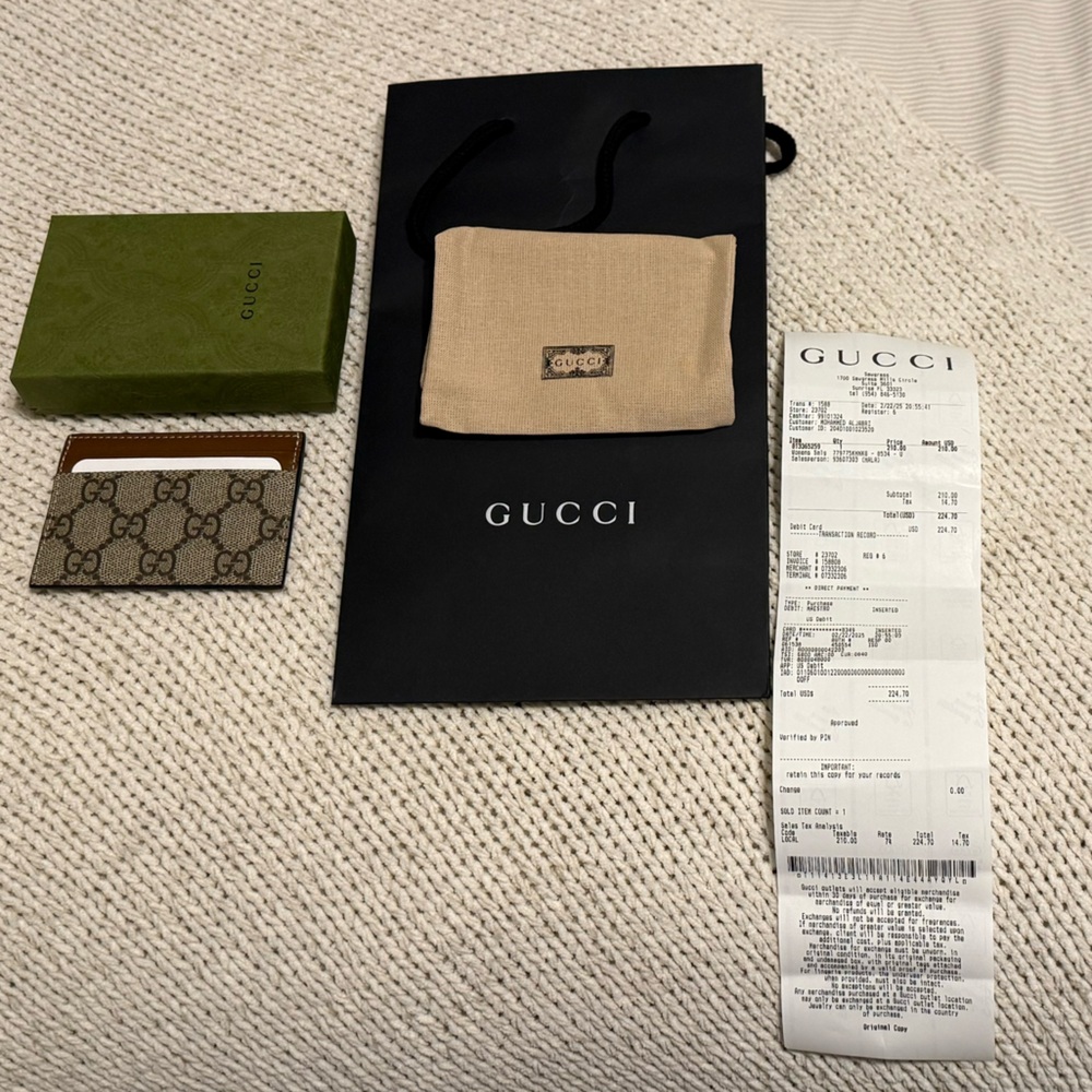Gucci GG Supreme Calfskin Cardholder Card Case Wallet